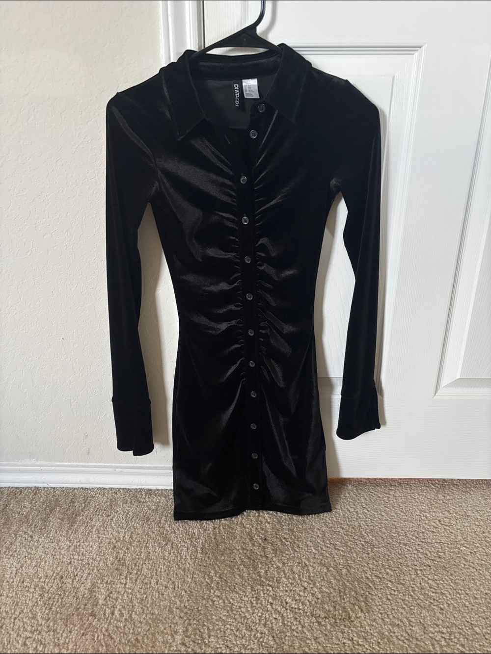 H&M Black Velvet Long Sleeve Button-Front Dress